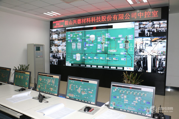 本網(wǎng)專稿 于清教一行調(diào)研鞍山興德，鋰電池負極原料炭微球前景向好